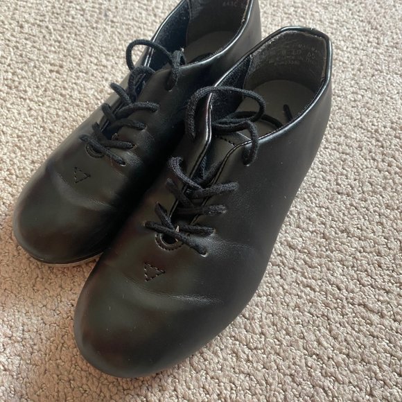 Tap Shoes - Picture 7 of 8